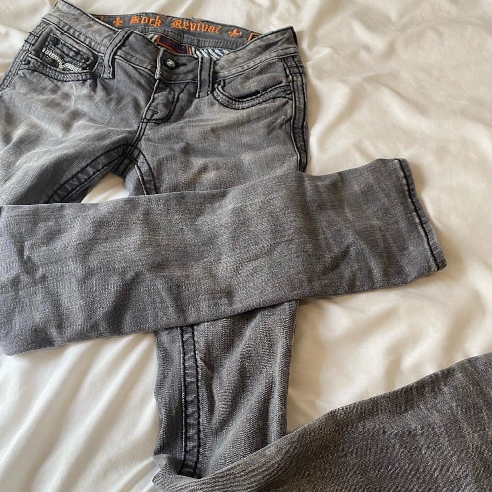 Grey skinny!